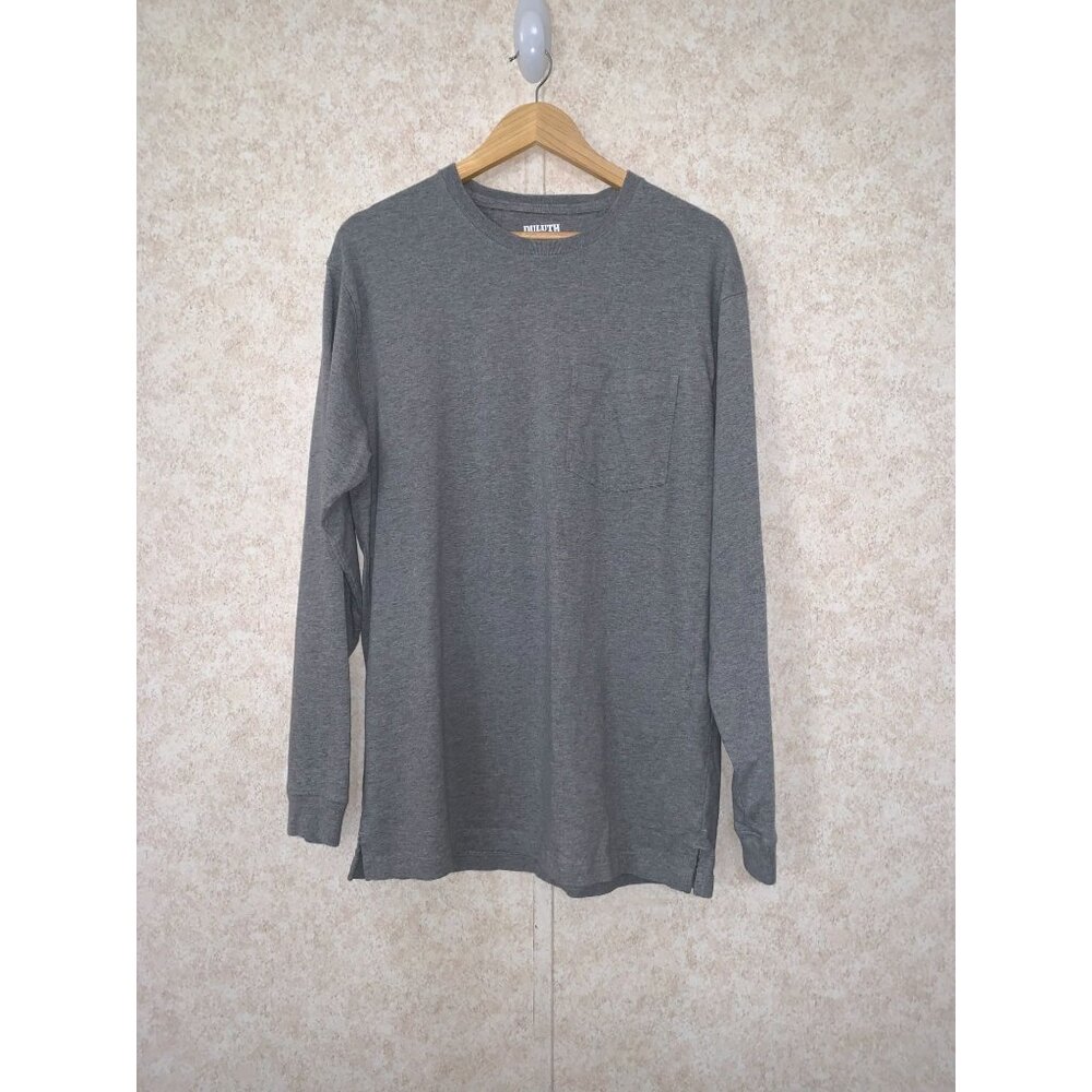 Duluth Trading Co. Men's Gray Relaxed Fit Longtail‎ T. Size Medium
